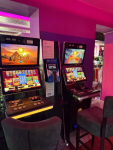 2 Spielautomaten